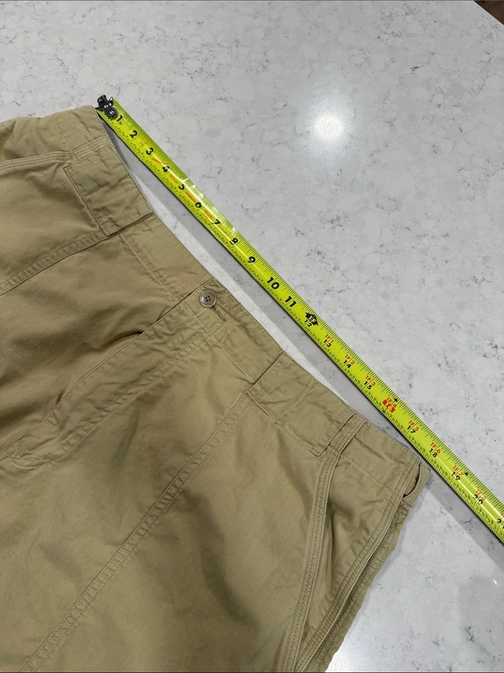 Tommy Bahama Relax Mens 38 Classic Khaki Soft Shorts Multi Pockets Elastic Waist